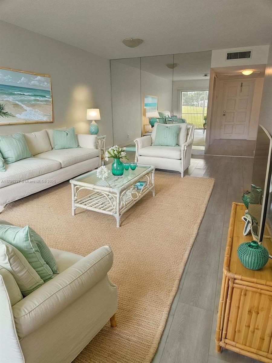 PALM-AIRE COUNTRY CLUB CO - Residential