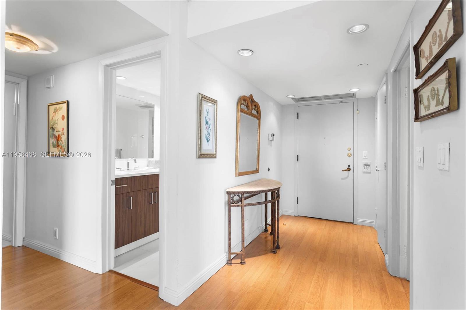 TURNBERRY ISLE SOUTH COND - Residential