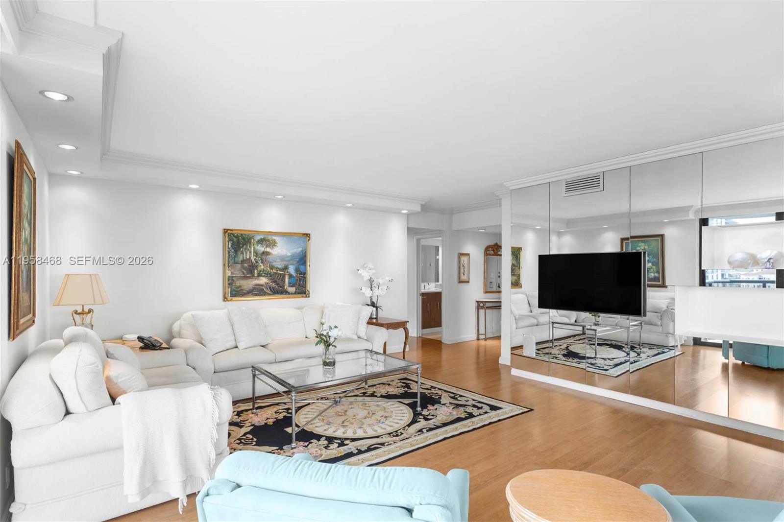 TURNBERRY ISLE SOUTH COND - Residential