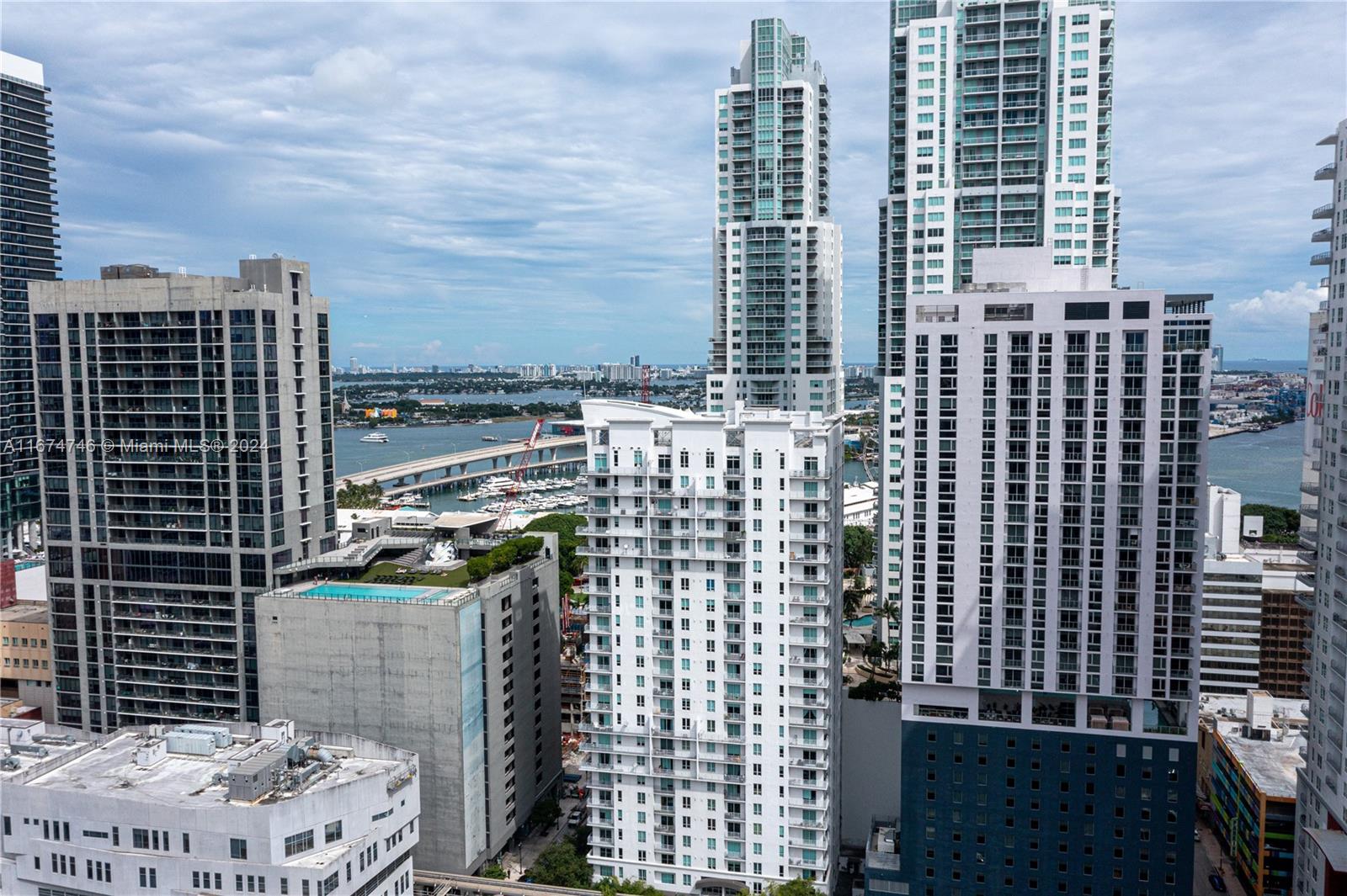 Property for Sale at 234 Ne 3rd St 1007, Miami, Broward County, Florida - Bedrooms: 2 
Bathrooms: 2  - $429,900