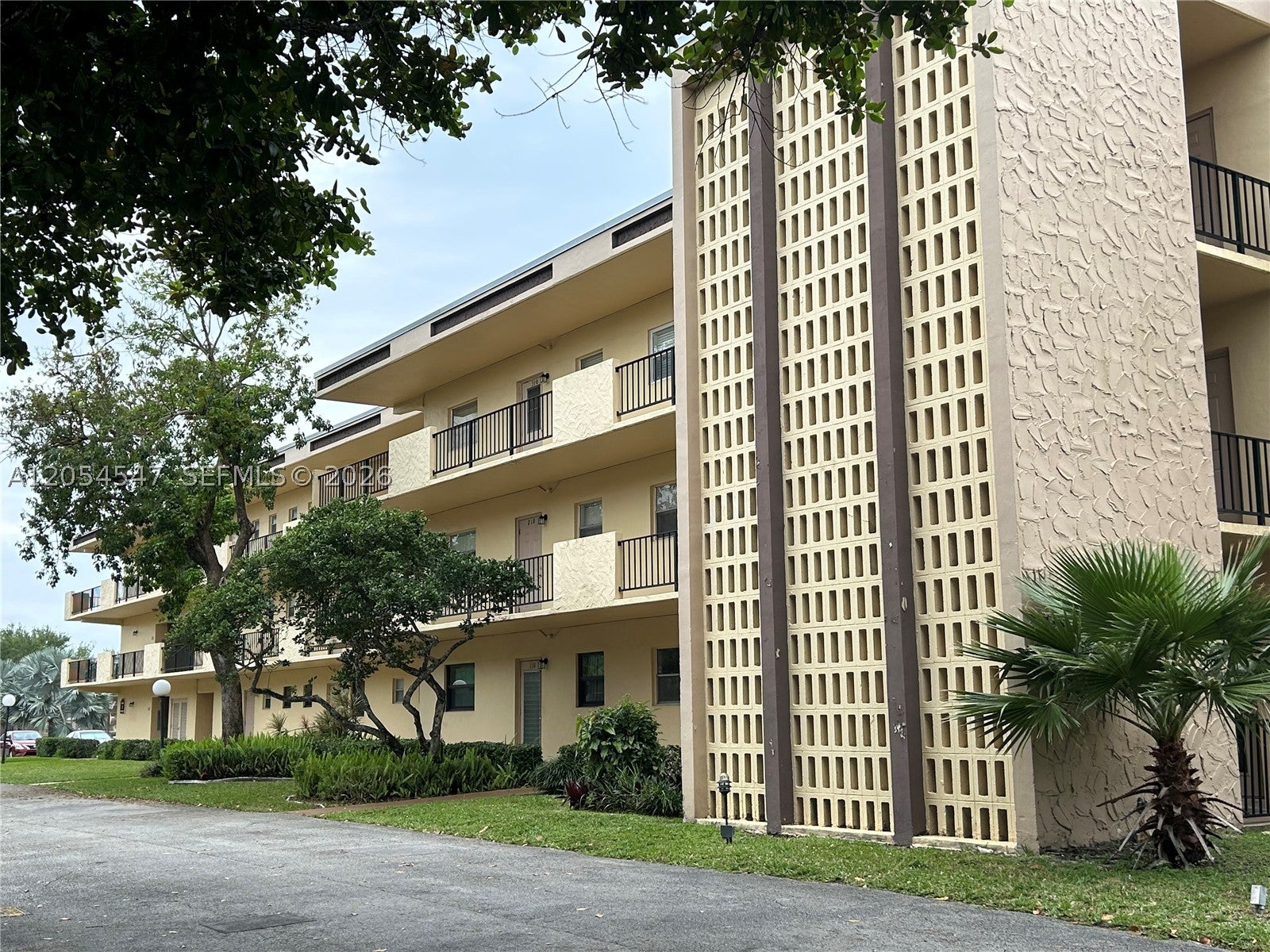 200 Ashbury Rd 204