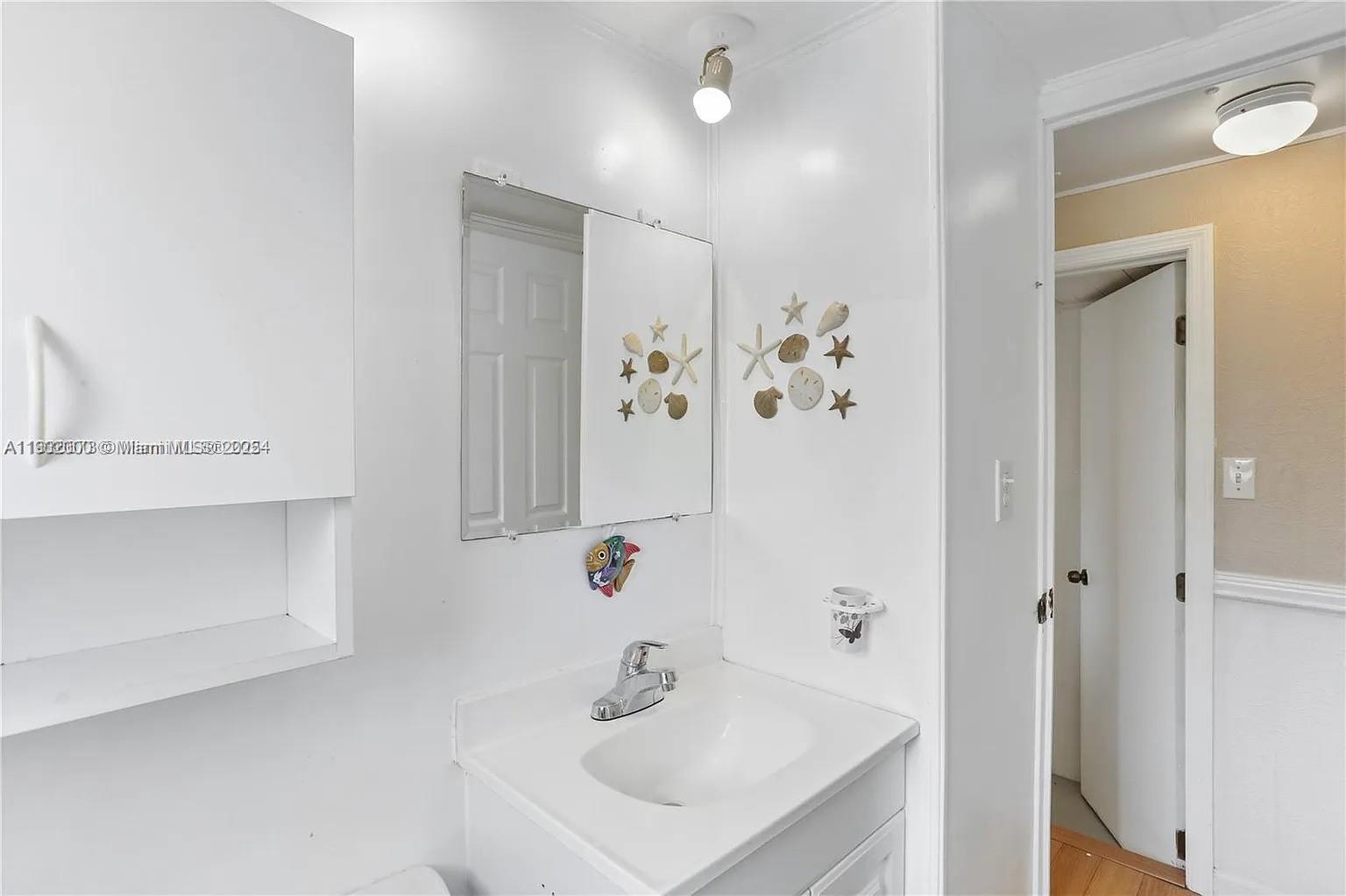 PARK CITY SEC ONE - Residential Lease