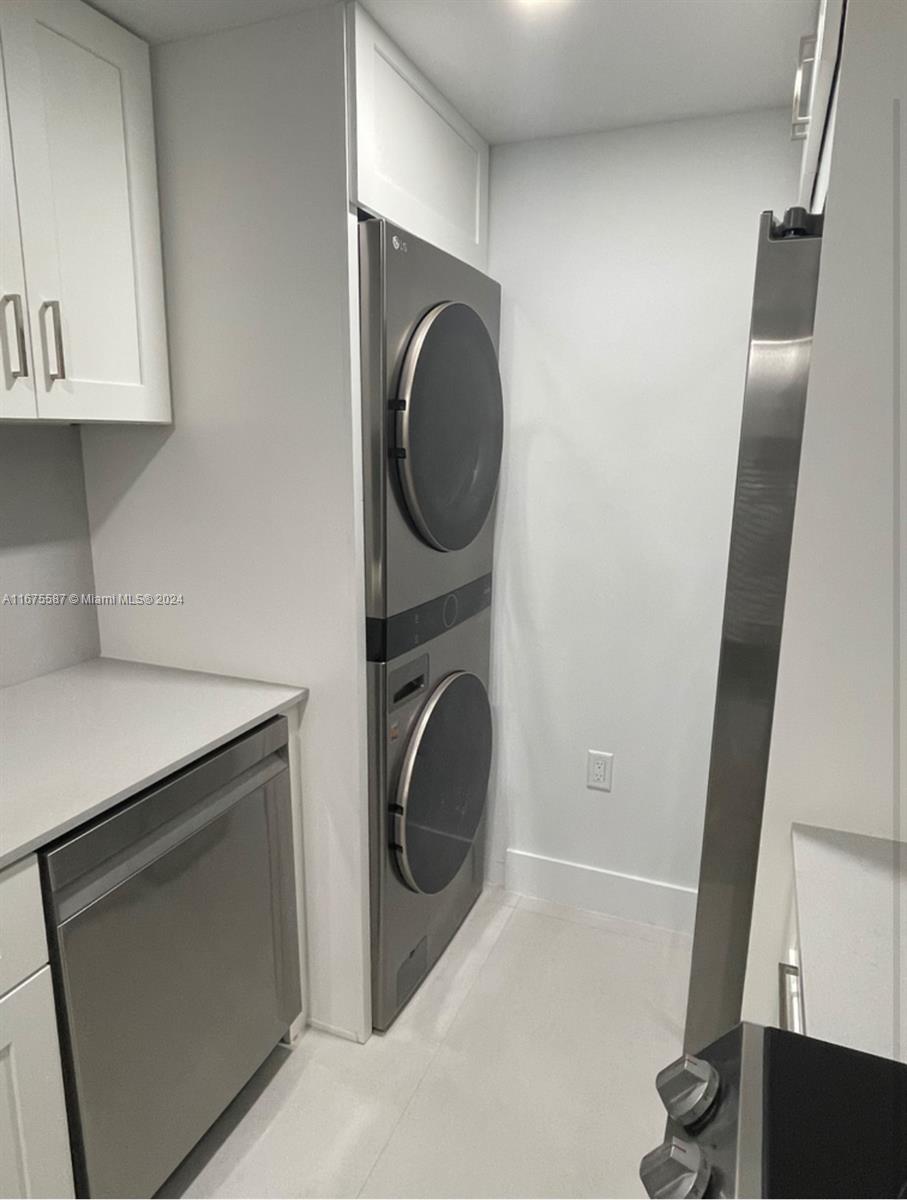 HARBOUR HOUSE - Residential Lease