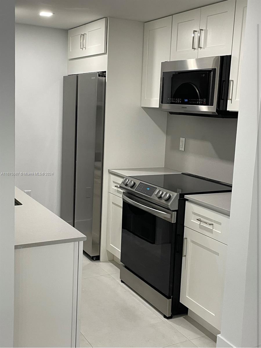 HARBOUR HOUSE - Residential Lease