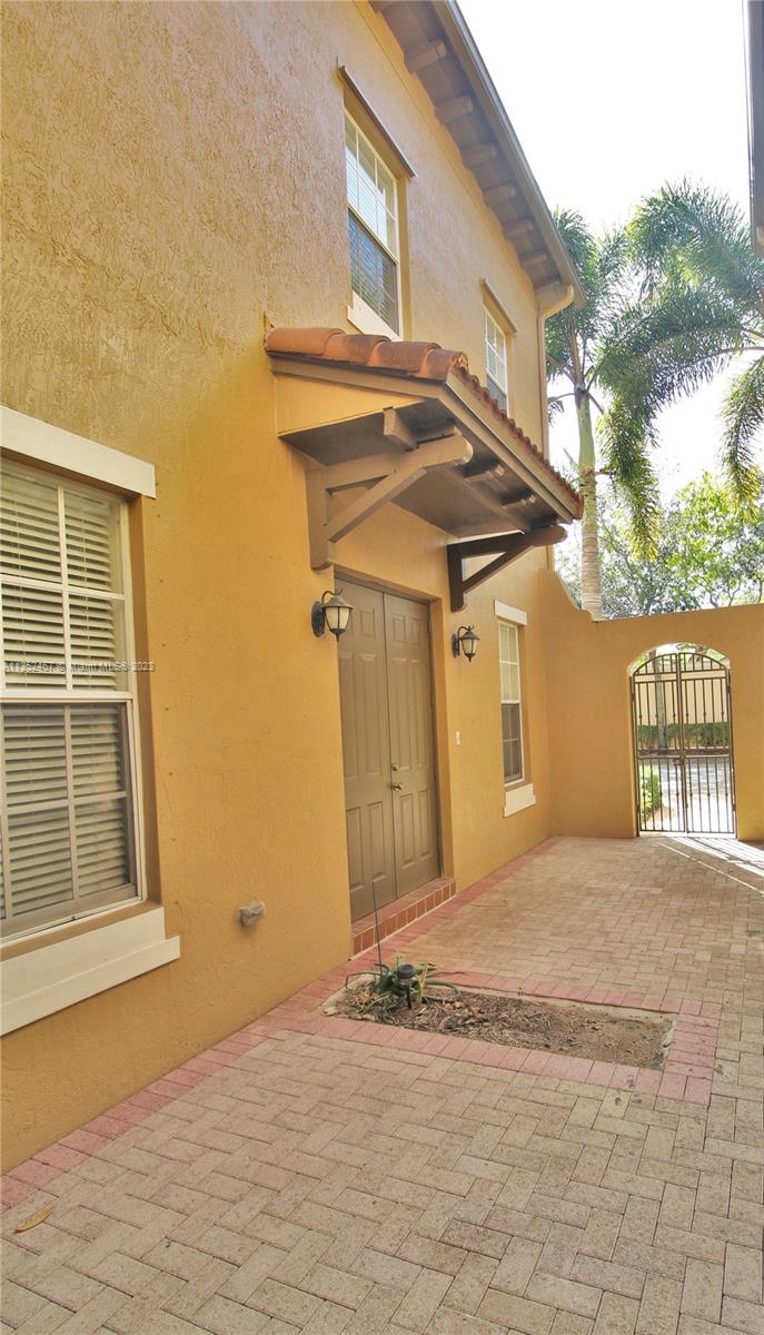 MEADOW PINES - Residential