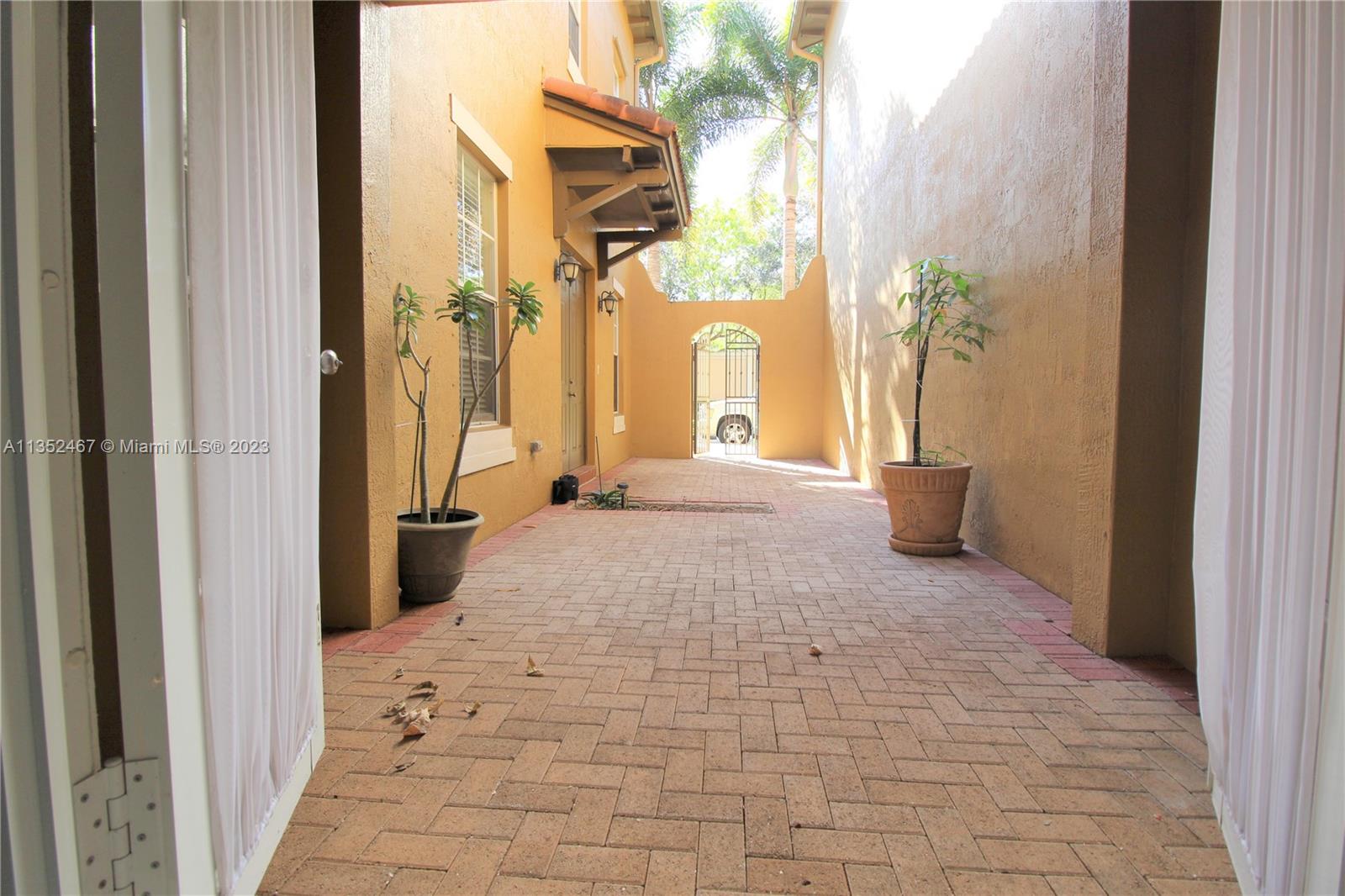 MEADOW PINES - Residential