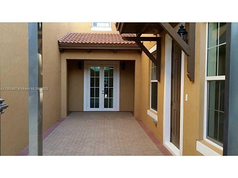 MEADOW PINES - Residential