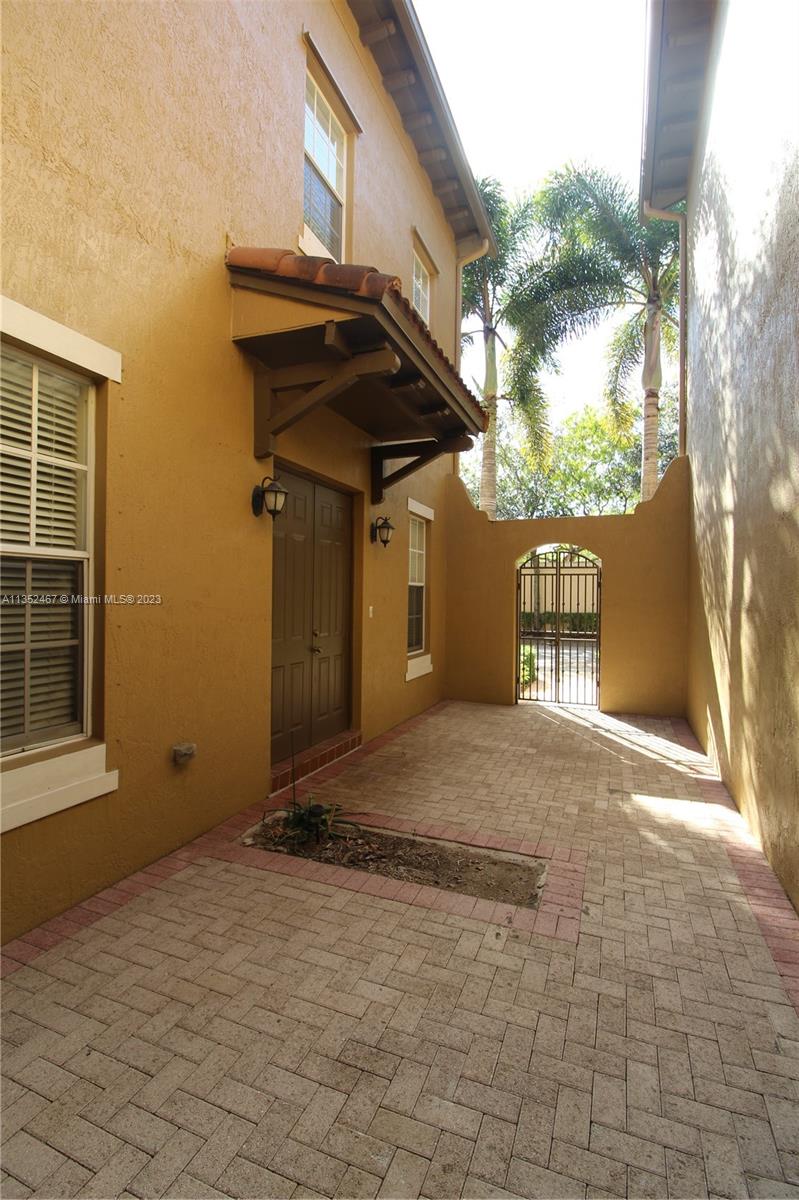 MEADOW PINES - Residential