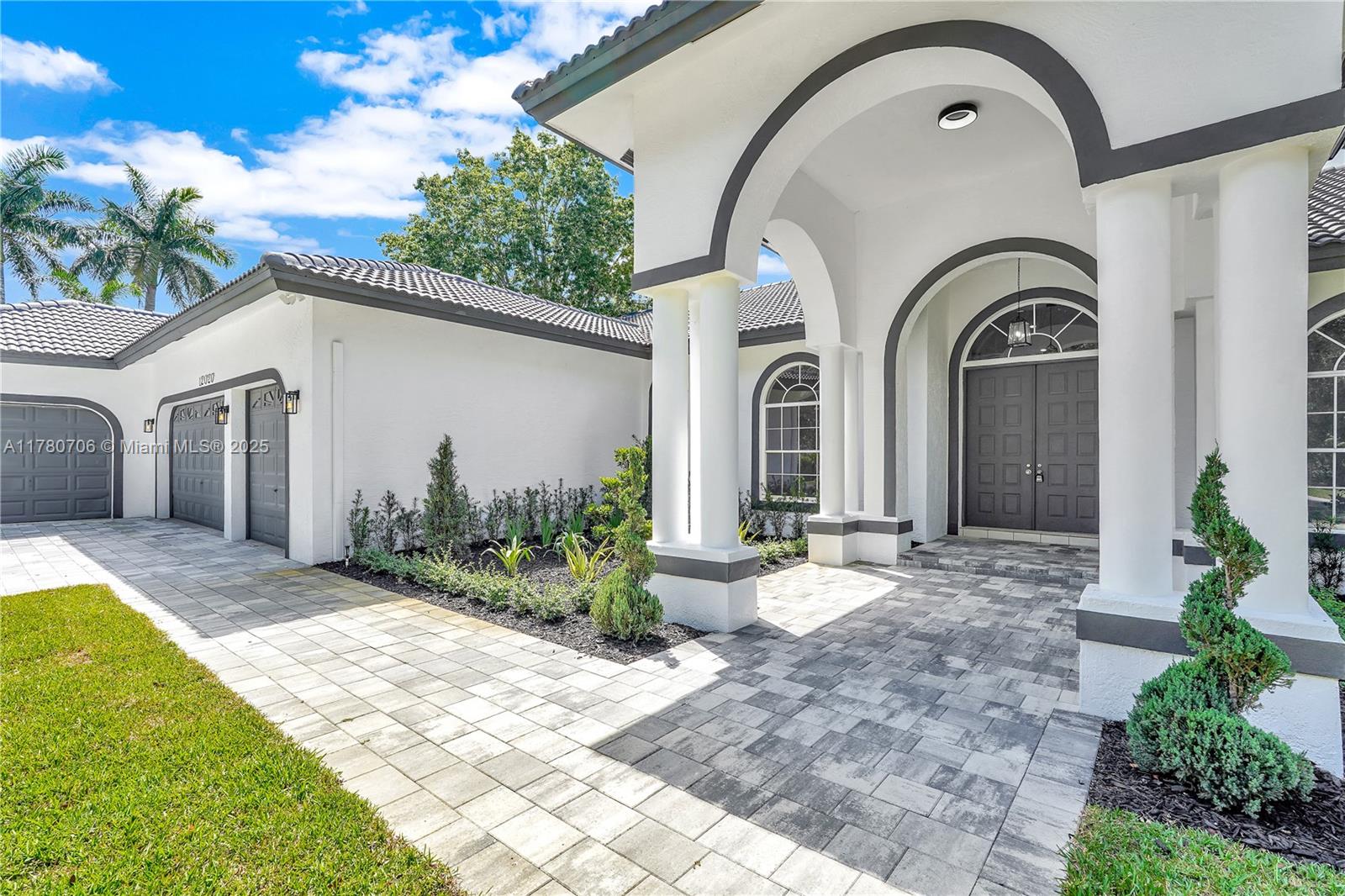 12020 NW 11th St