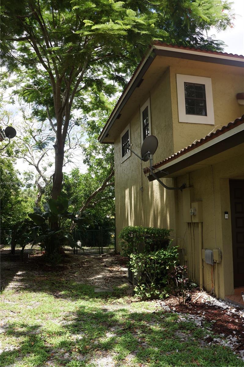 WESTWINDS ON THE GREEN WI - Residential Lease