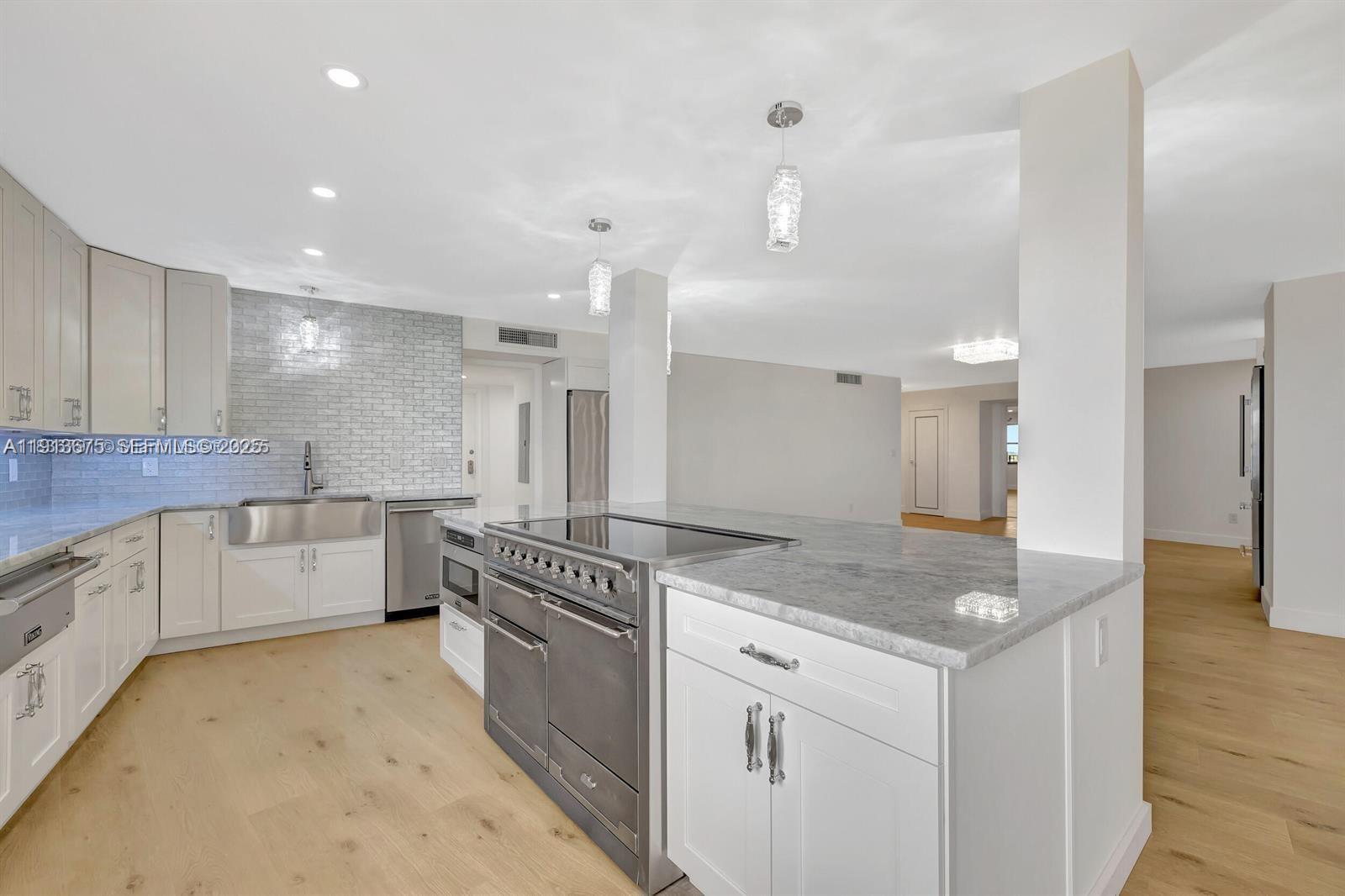 HAMPTON BEACH CLUB CONDO - Residential