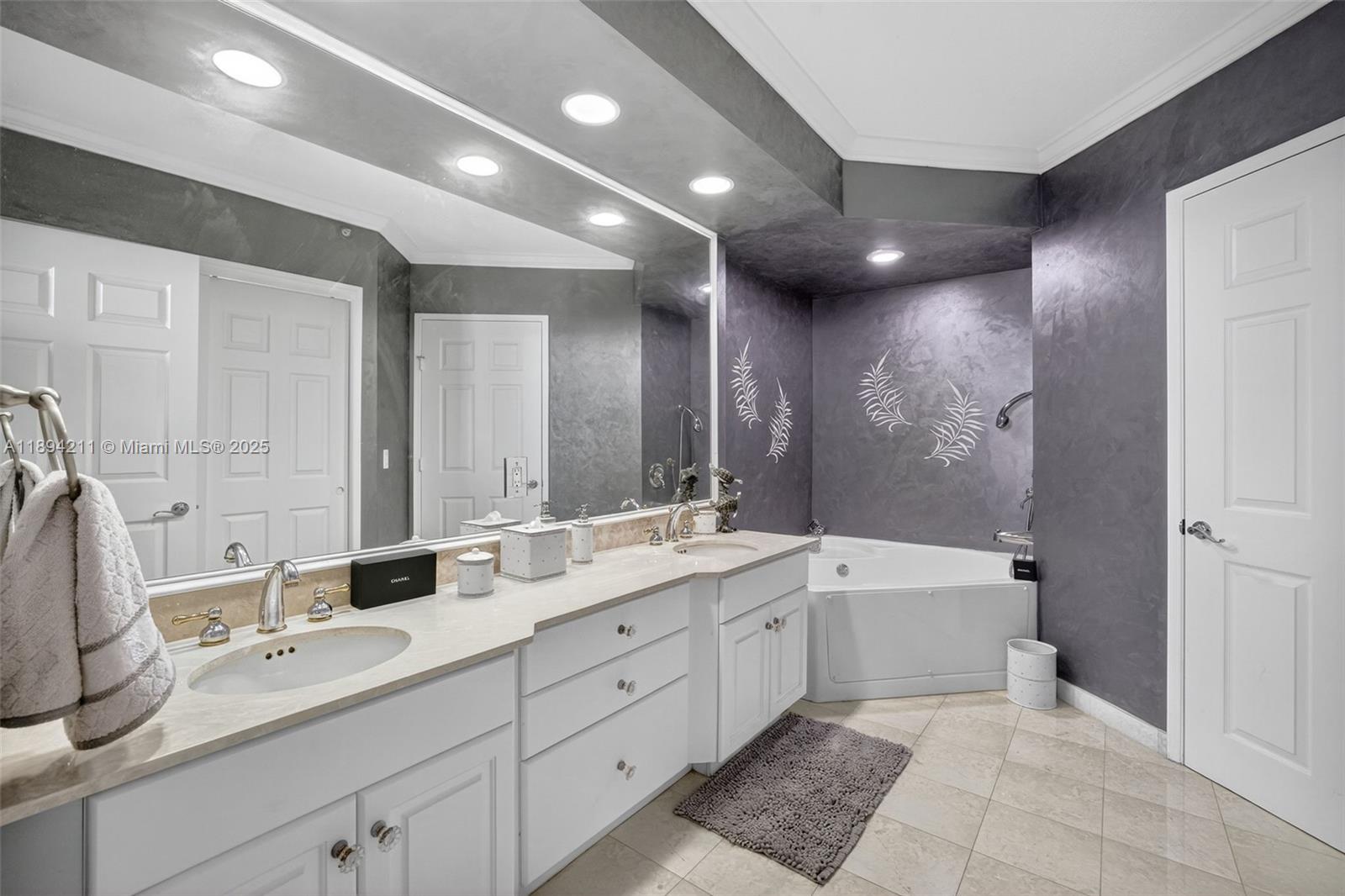 100 HIDDEN BAY CONDO - Residential