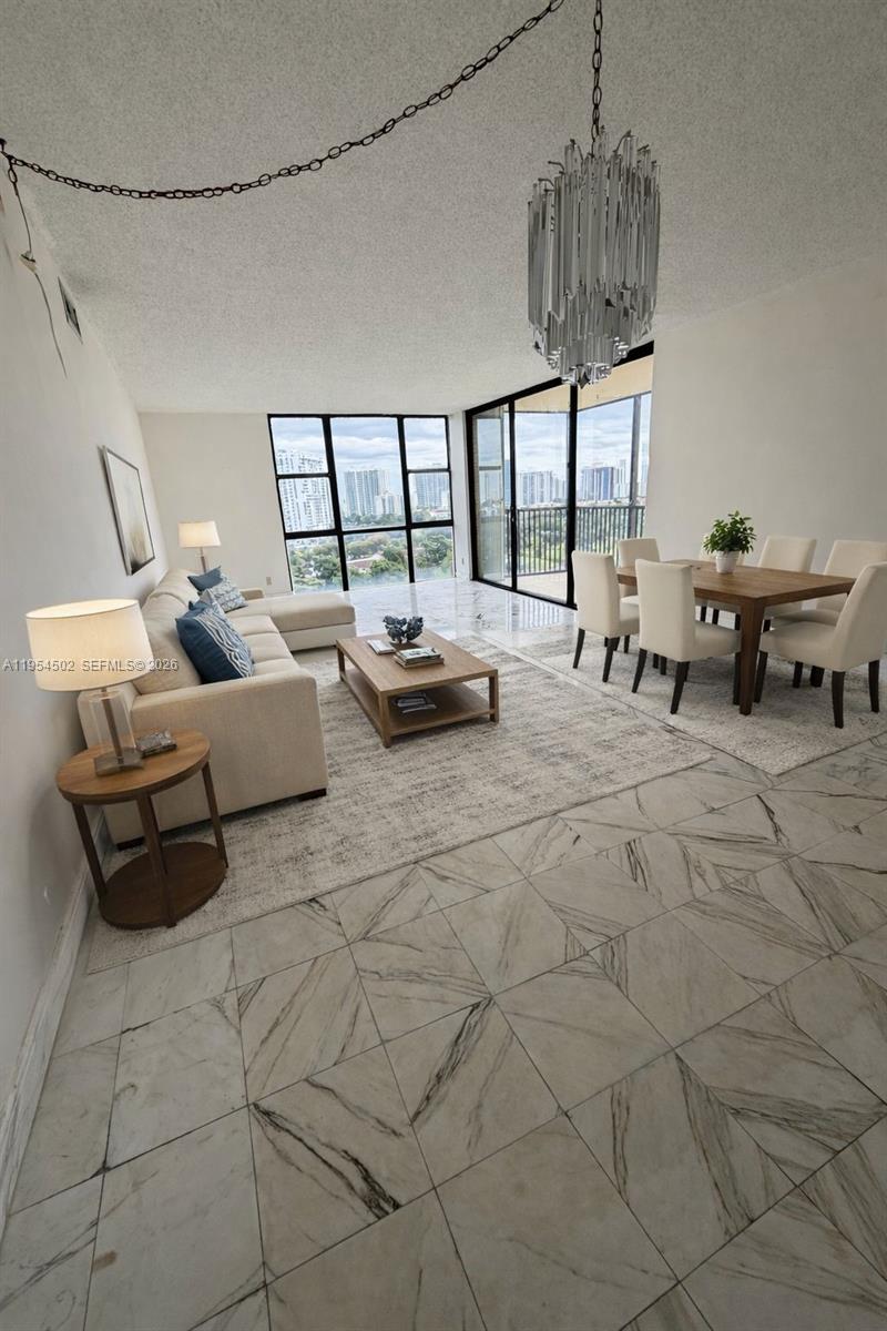 20379 W Country Club Dr 1433