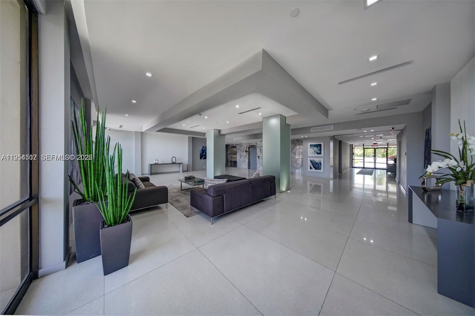 CORONADO CONDO TOWER I - Residential