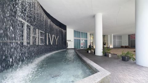 90 SW 3rd St 4105 Miami FL 33130