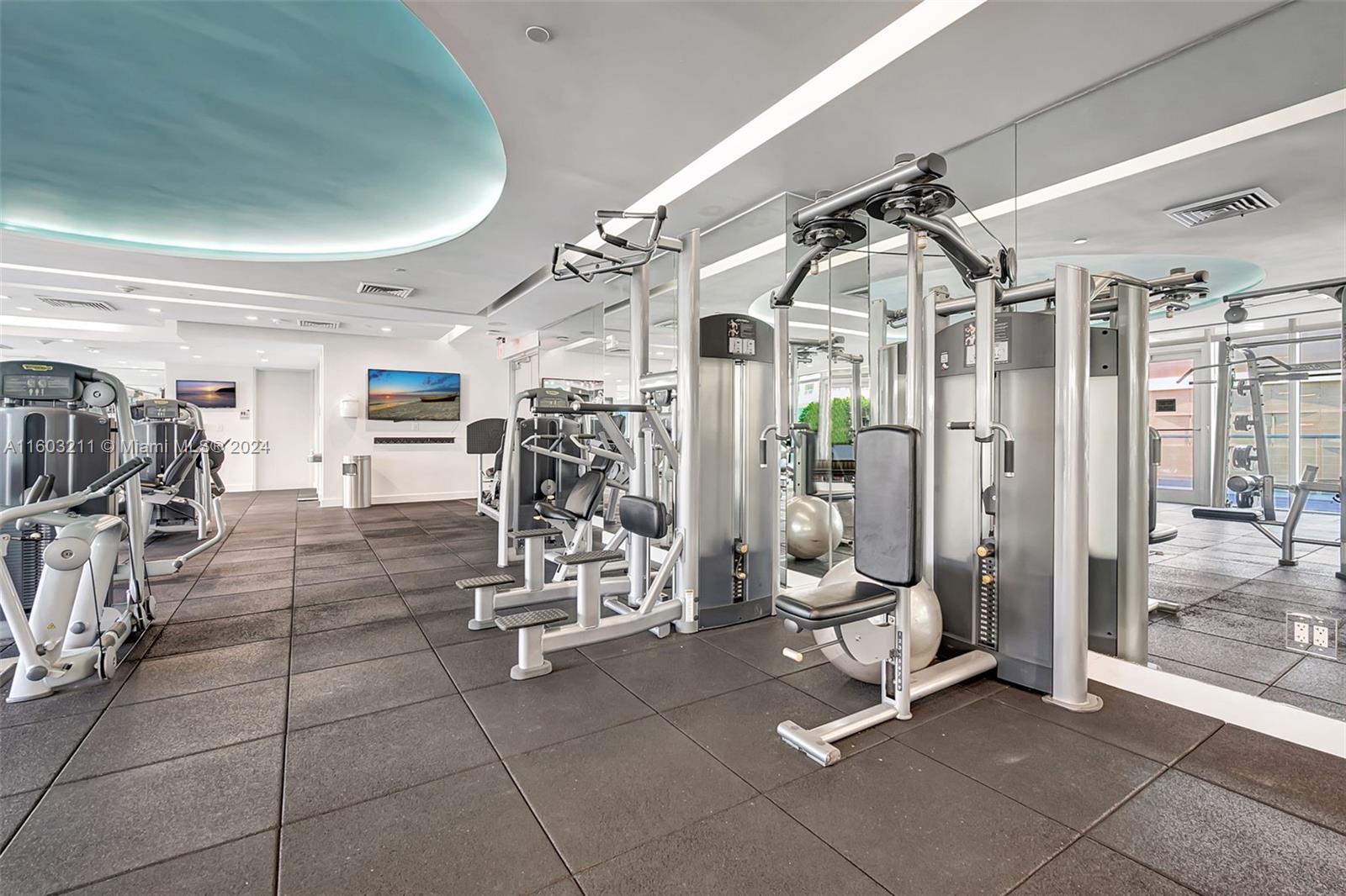 500 BRICKELL WEST CONDO - Residential