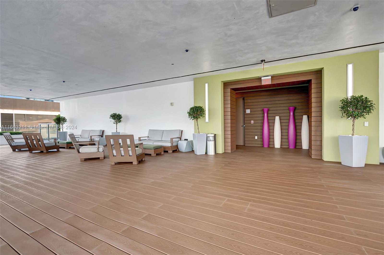 500 BRICKELL WEST CONDO - Residential