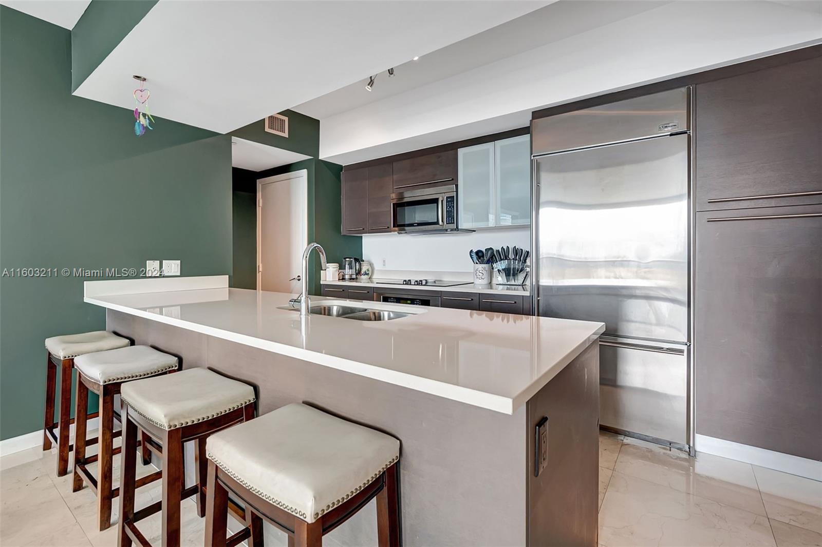 500 BRICKELL WEST CONDO - Residential