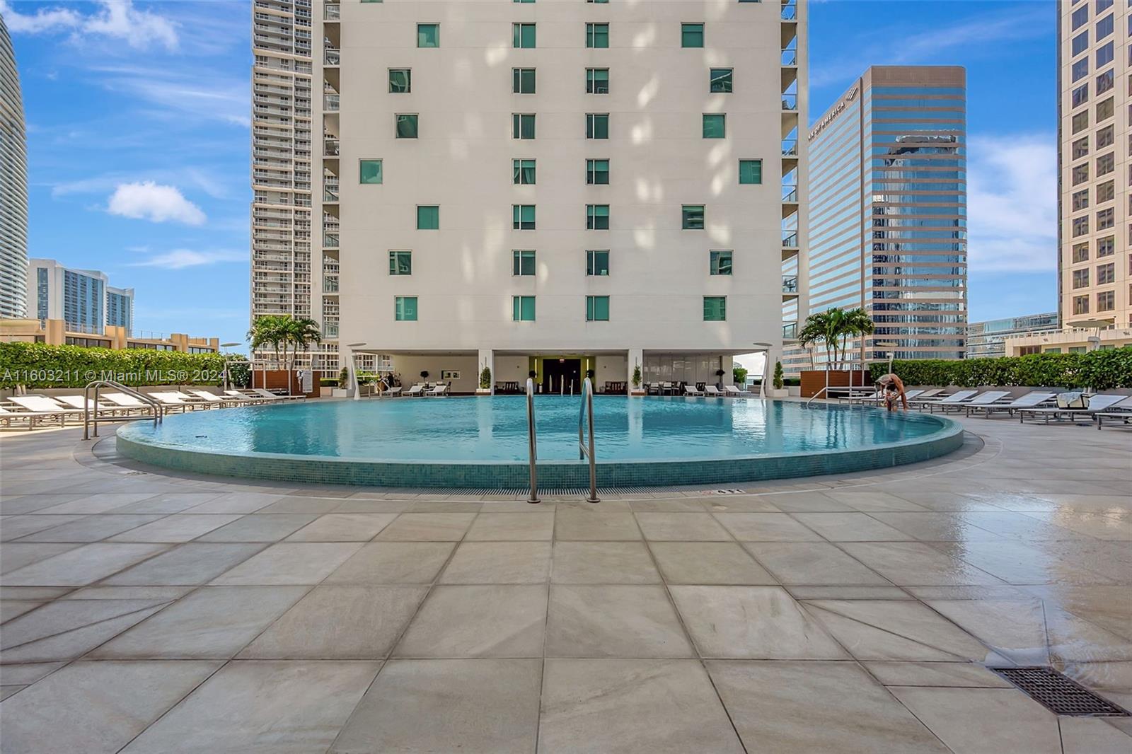 500 BRICKELL WEST CONDO - Residential