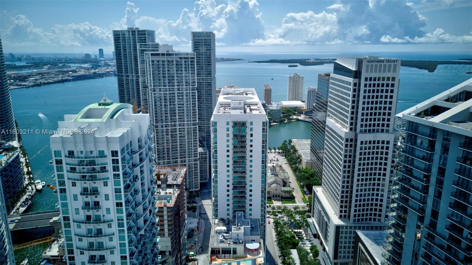 500 BRICKELL WEST CONDO - Residential