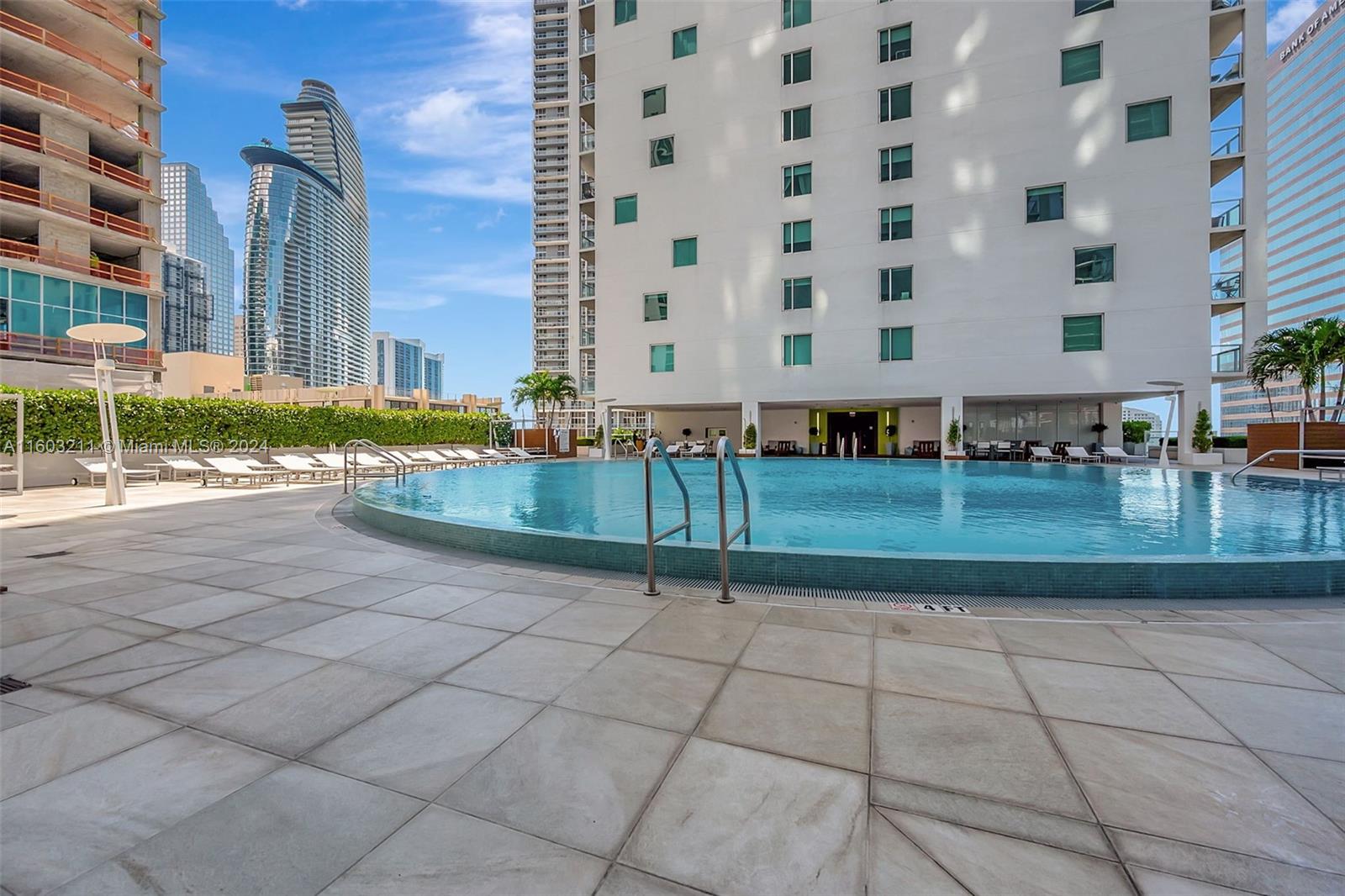 500 BRICKELL WEST CONDO - Residential