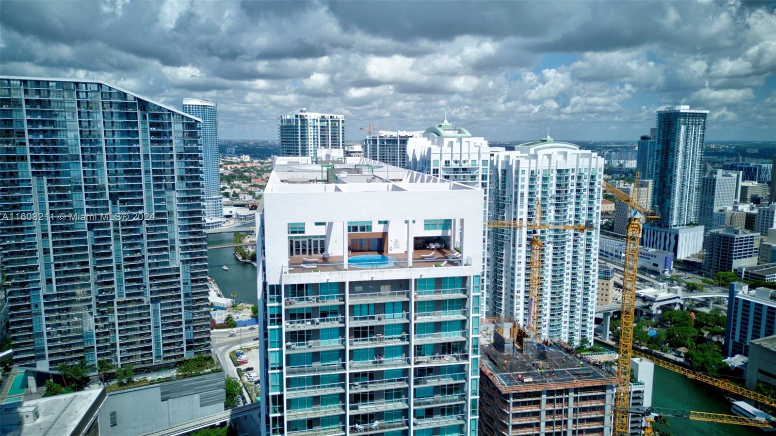 500 BRICKELL WEST CONDO - Residential