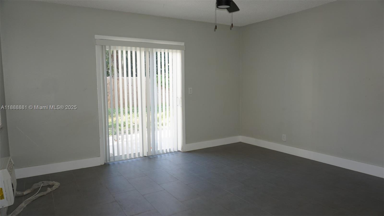 RIVERSIDE ADD AMEN PLAT - Residential Lease
