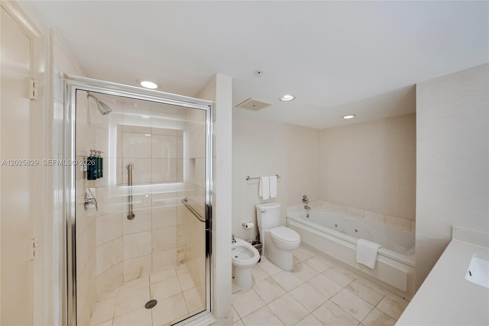 OCEAN POINT BEACH CLUB CO - Residential