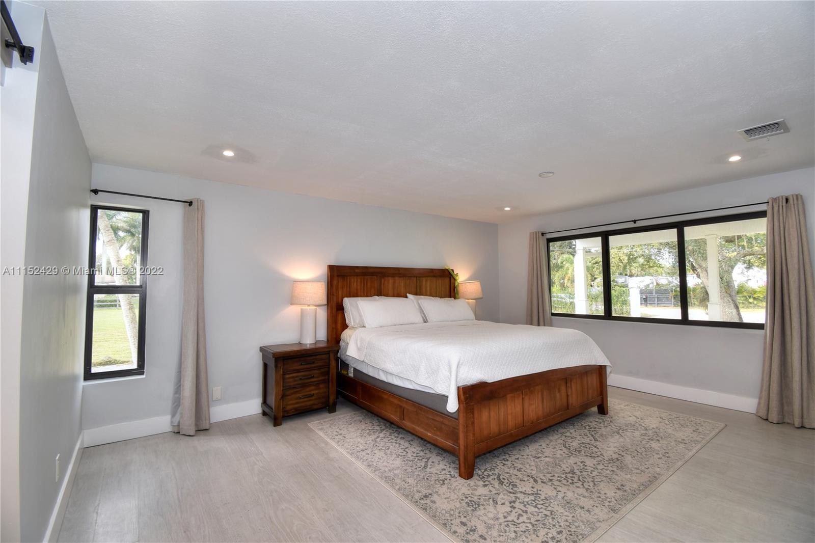 ROLLLING OAKS ESTATES - Residential