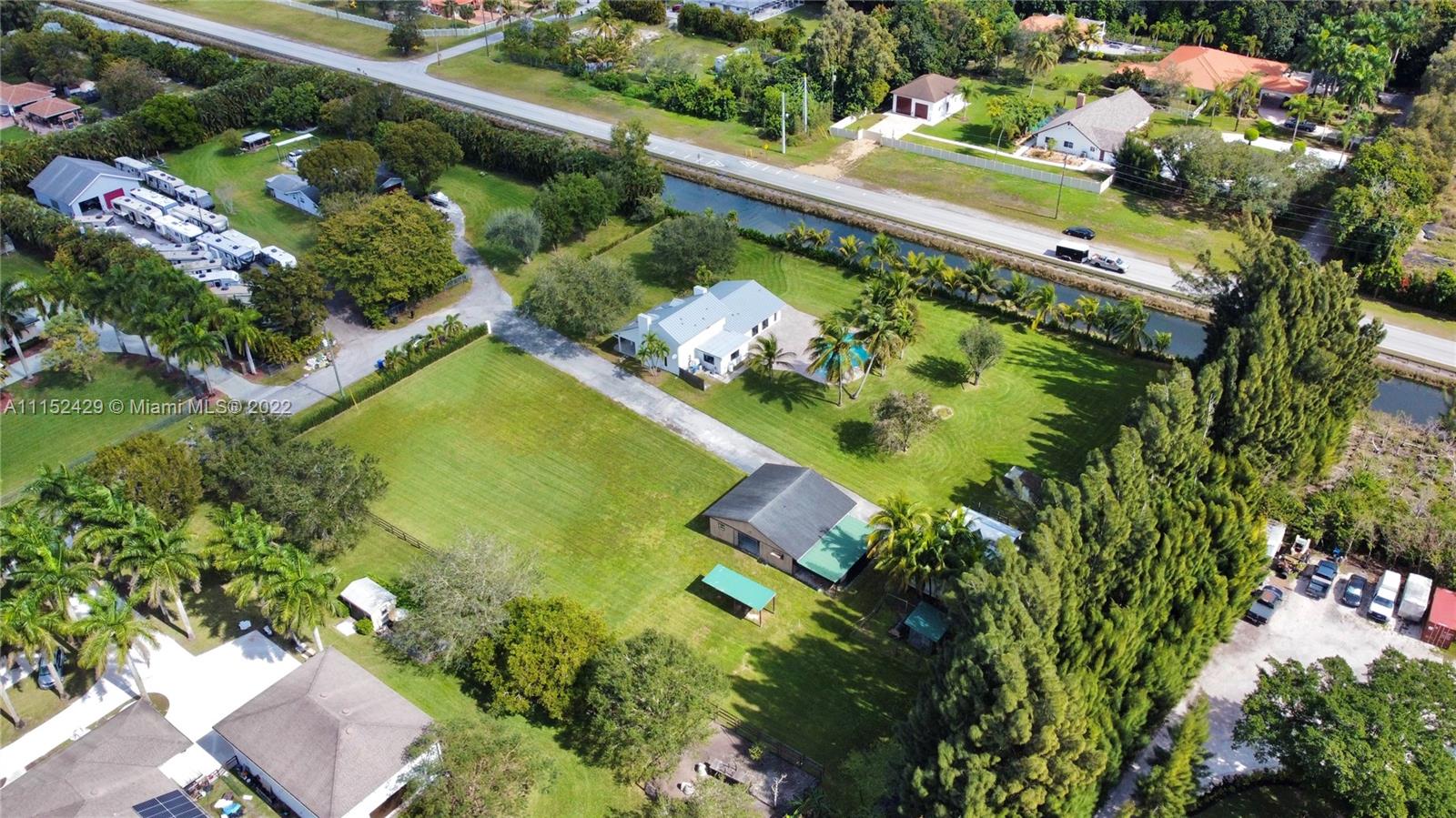 ROLLLING OAKS ESTATES - Residential