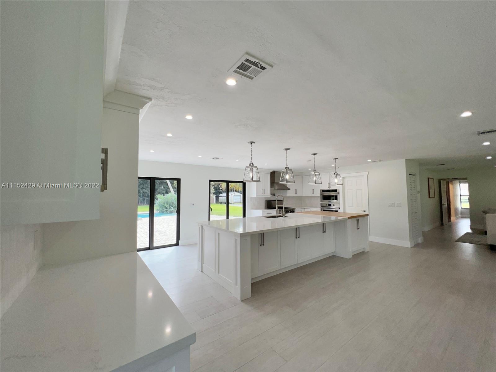 ROLLLING OAKS ESTATES - Residential