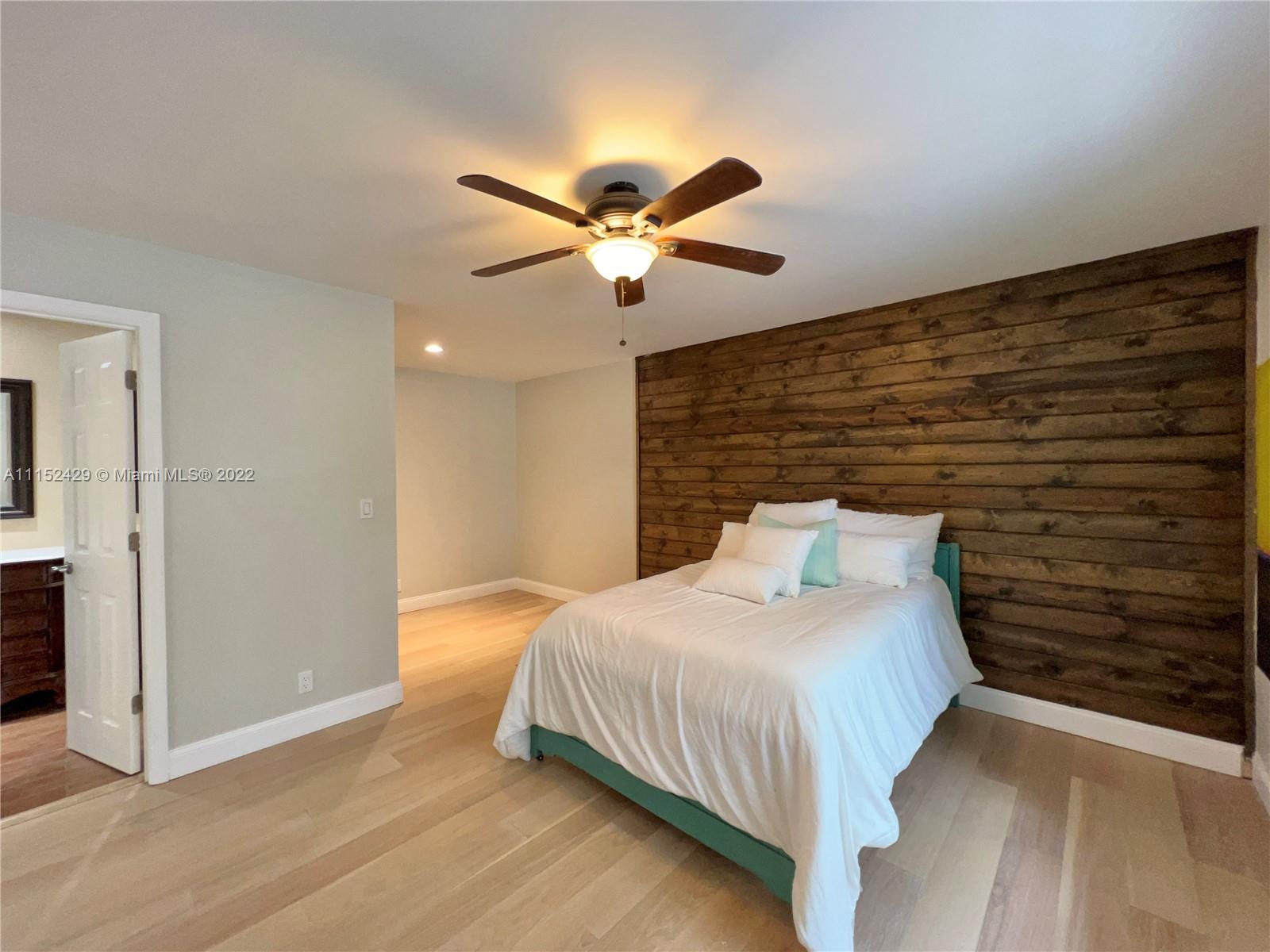 ROLLLING OAKS ESTATES - Residential