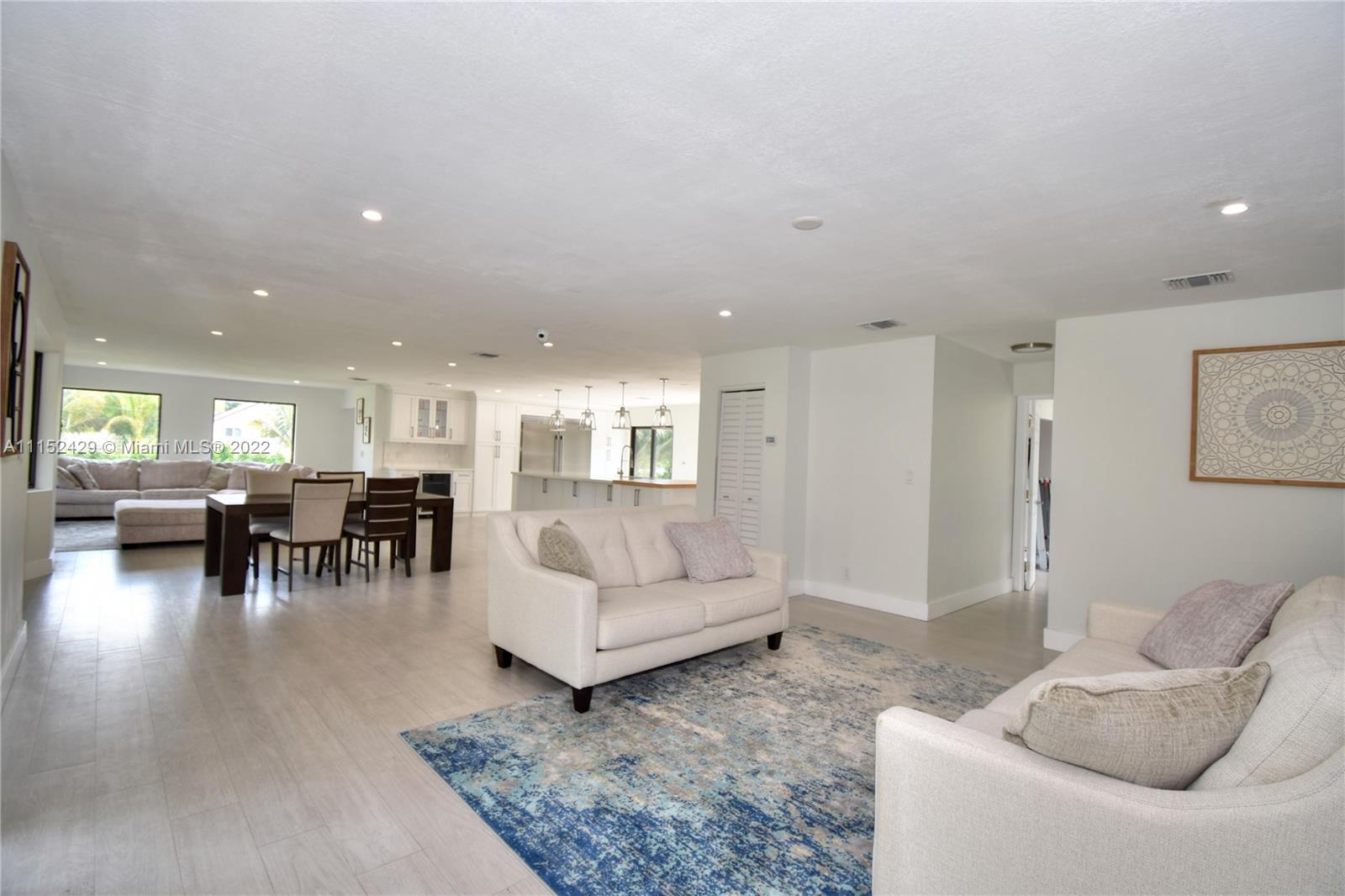 ROLLLING OAKS ESTATES - Residential