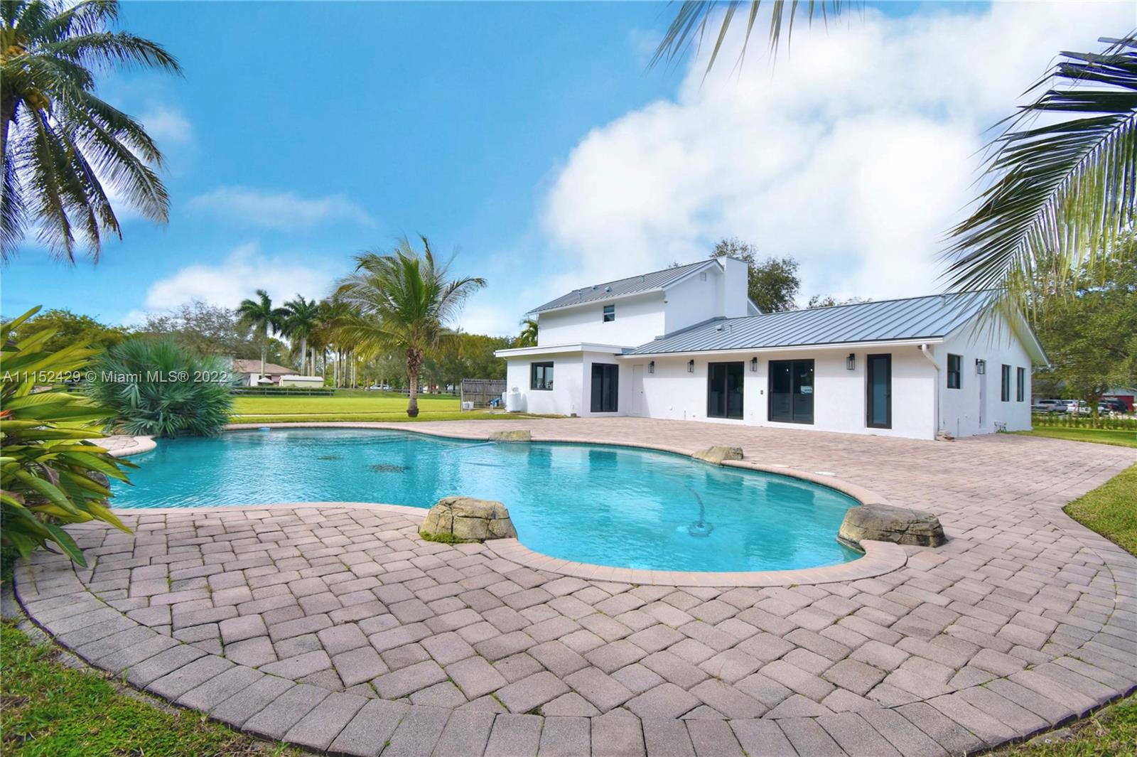 ROLLLING OAKS ESTATES - Residential