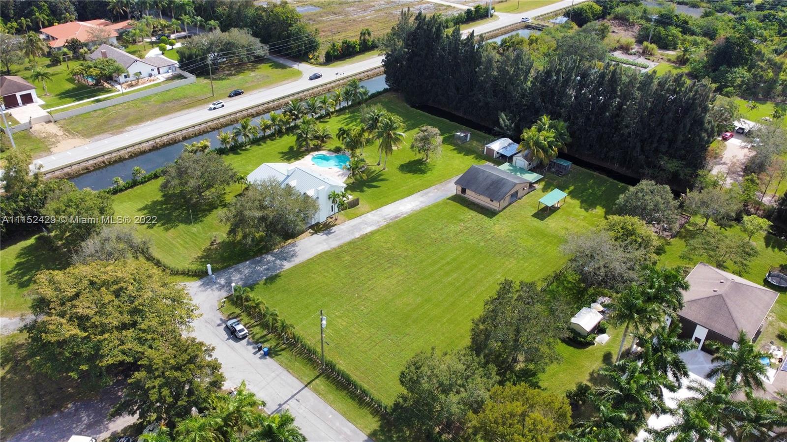 ROLLLING OAKS ESTATES - Residential