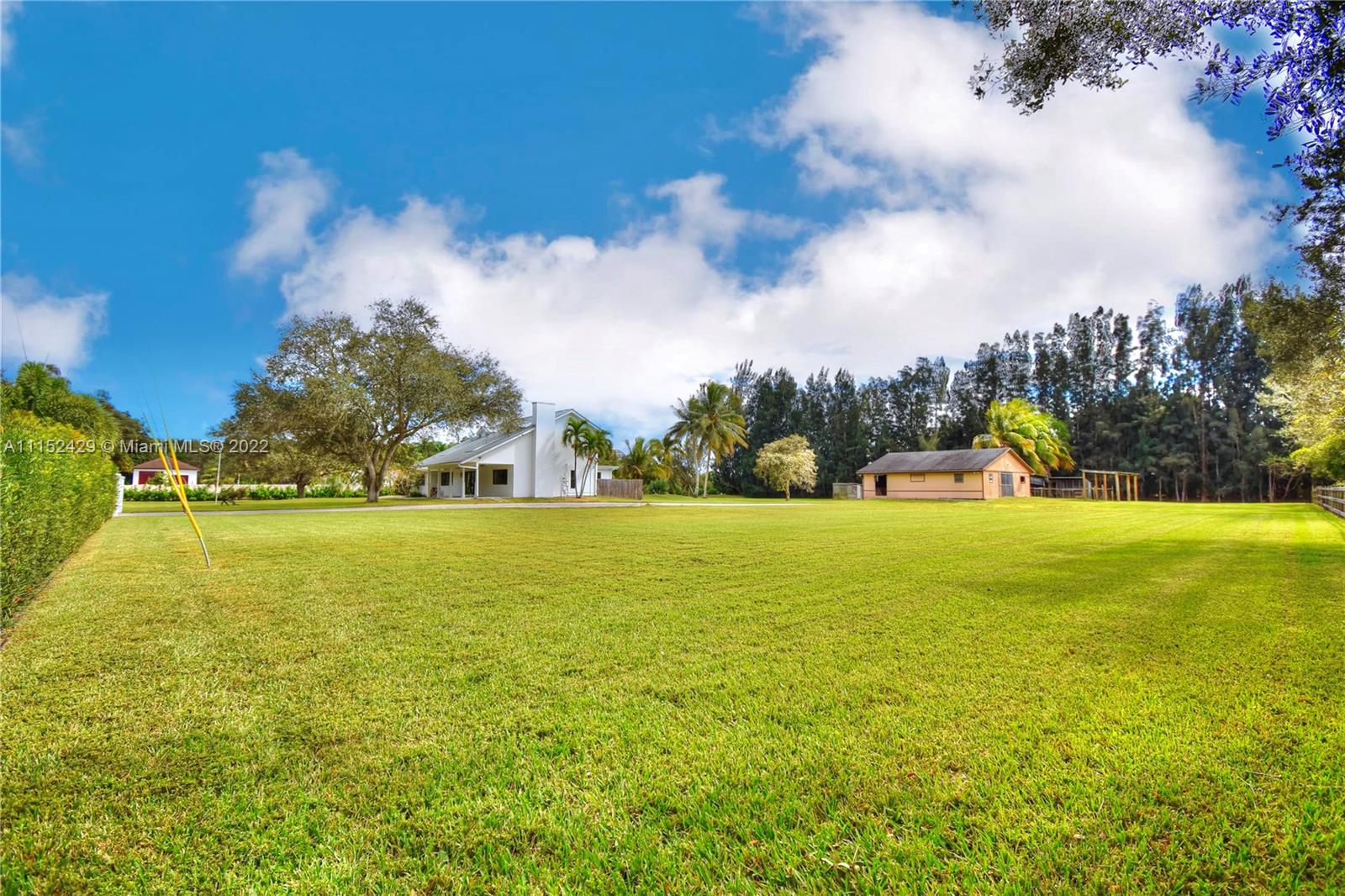 ROLLLING OAKS ESTATES - Residential