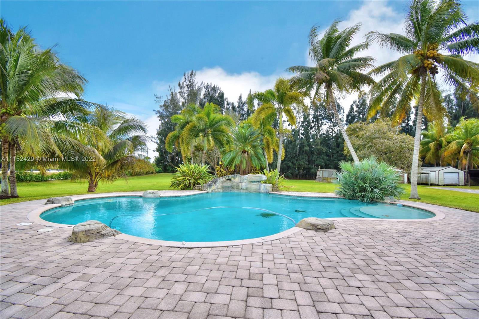 ROLLLING OAKS ESTATES - Residential