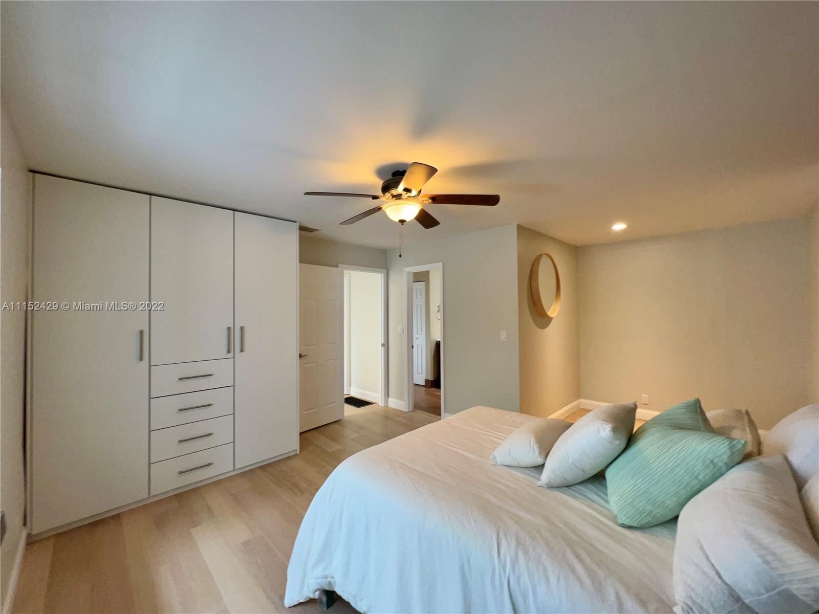 ROLLLING OAKS ESTATES - Residential