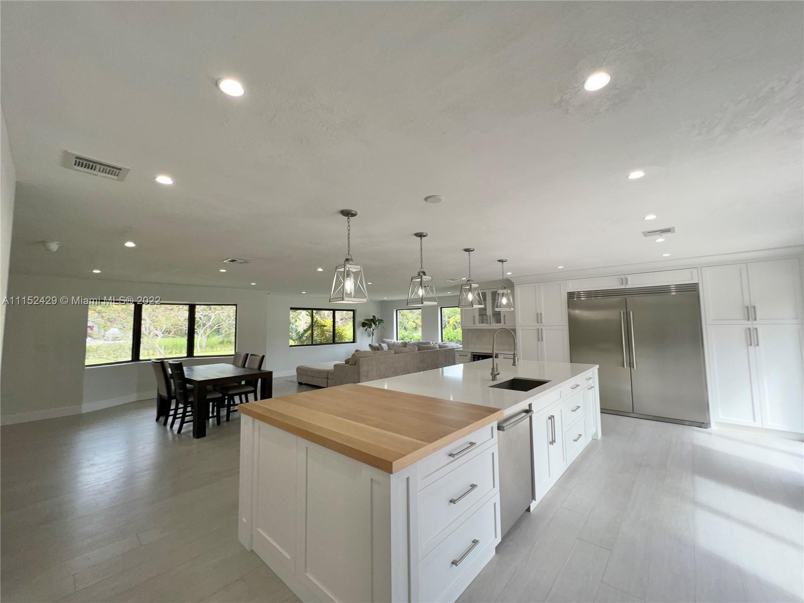 ROLLLING OAKS ESTATES - Residential