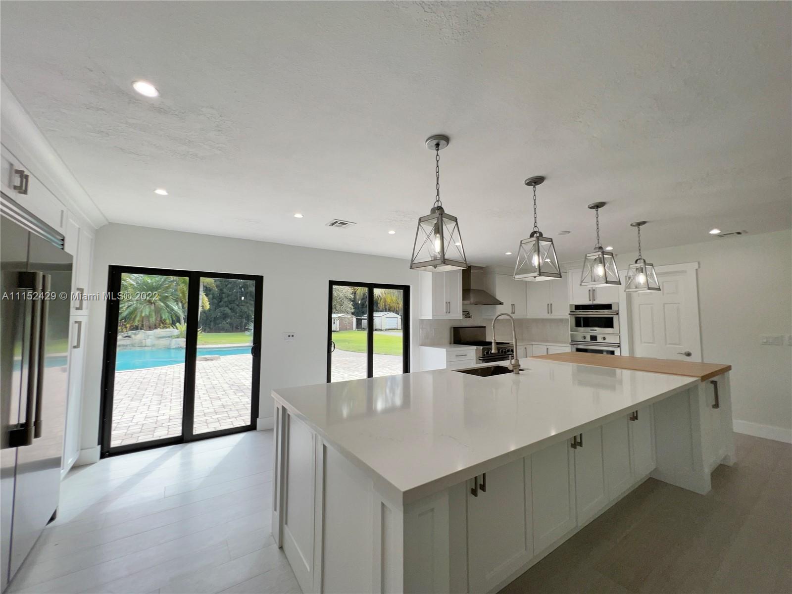 ROLLLING OAKS ESTATES - Residential