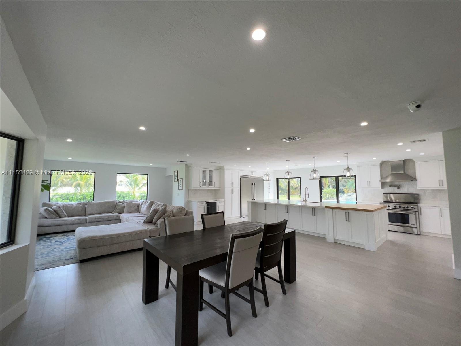 ROLLLING OAKS ESTATES - Residential