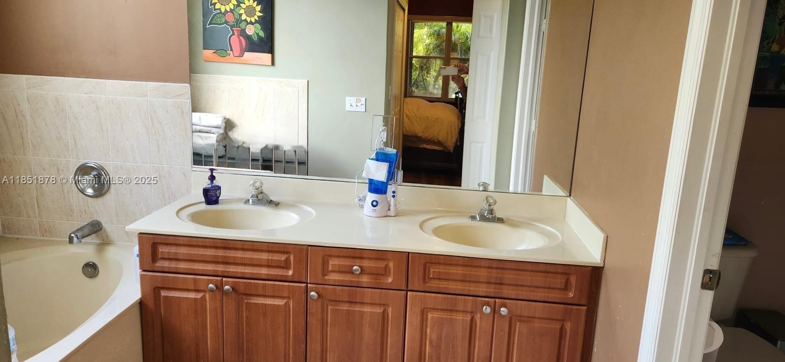 KEEN ESTATES - Residential