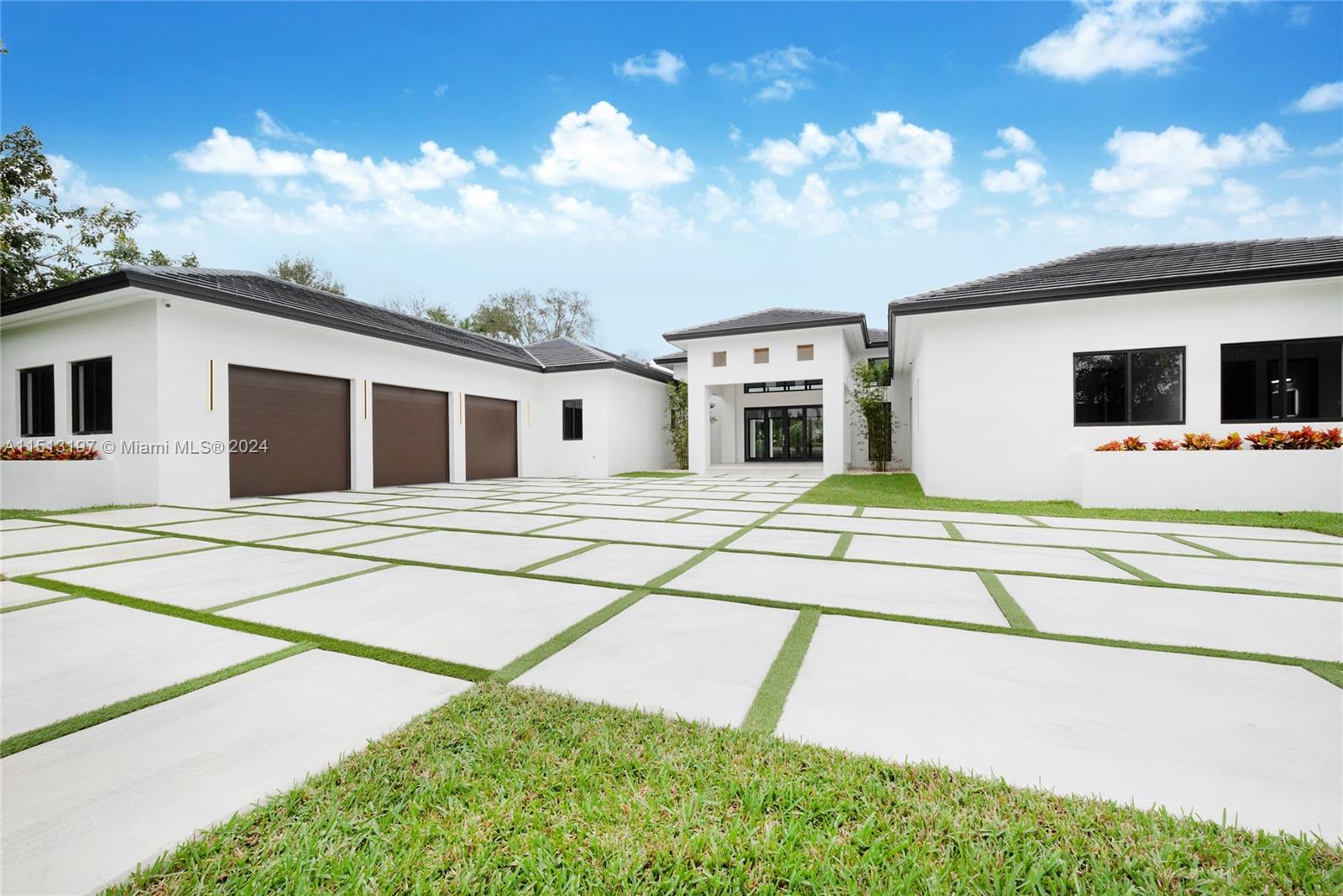 GLADEWIND ESTATES - Residential