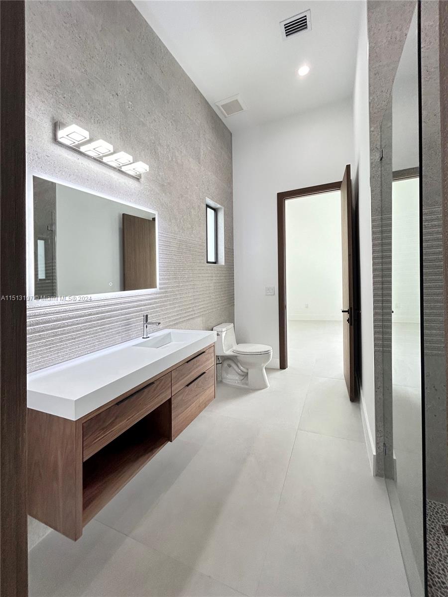 GLADEWIND ESTATES - Residential