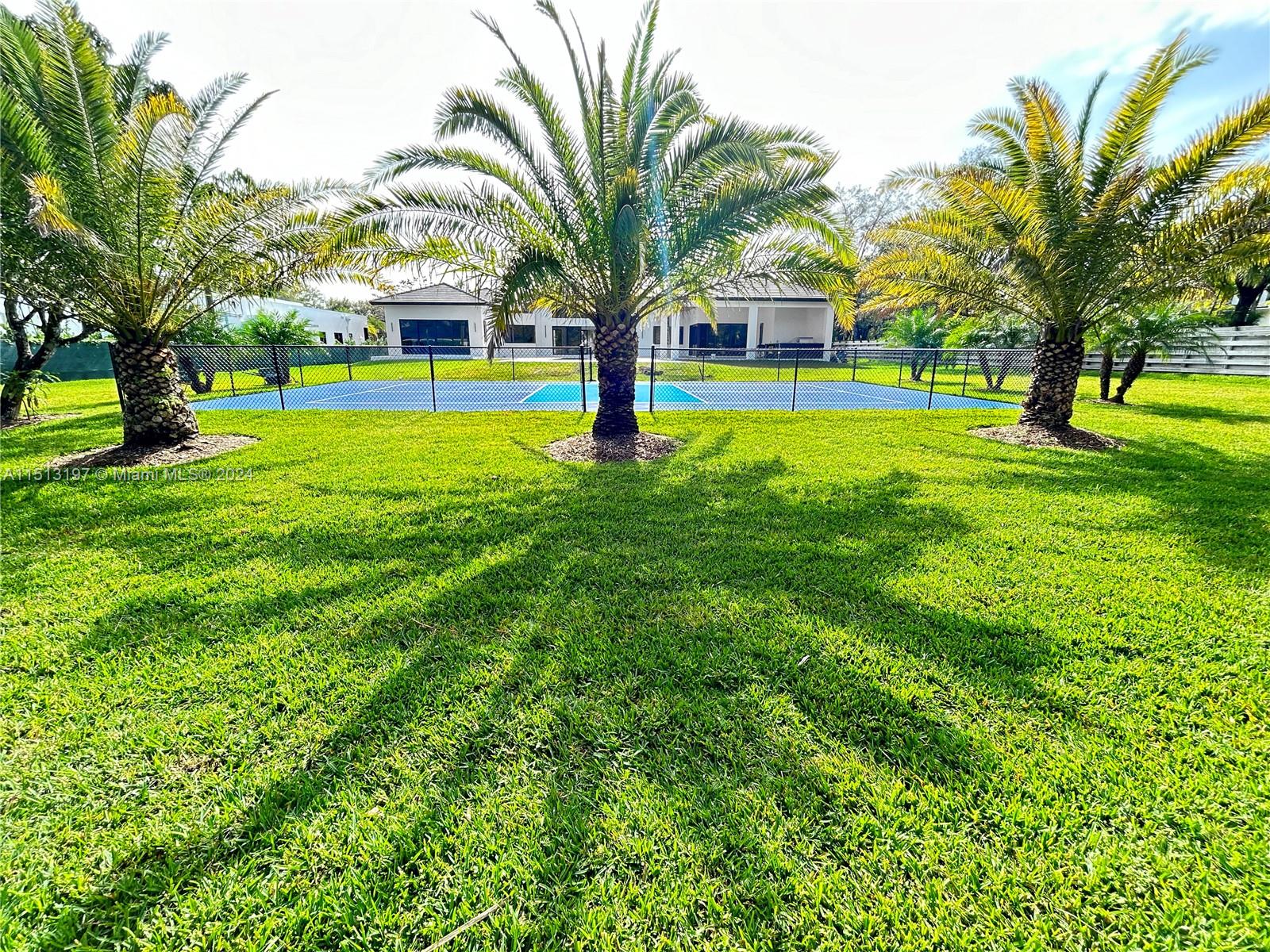 GLADEWIND ESTATES - Residential