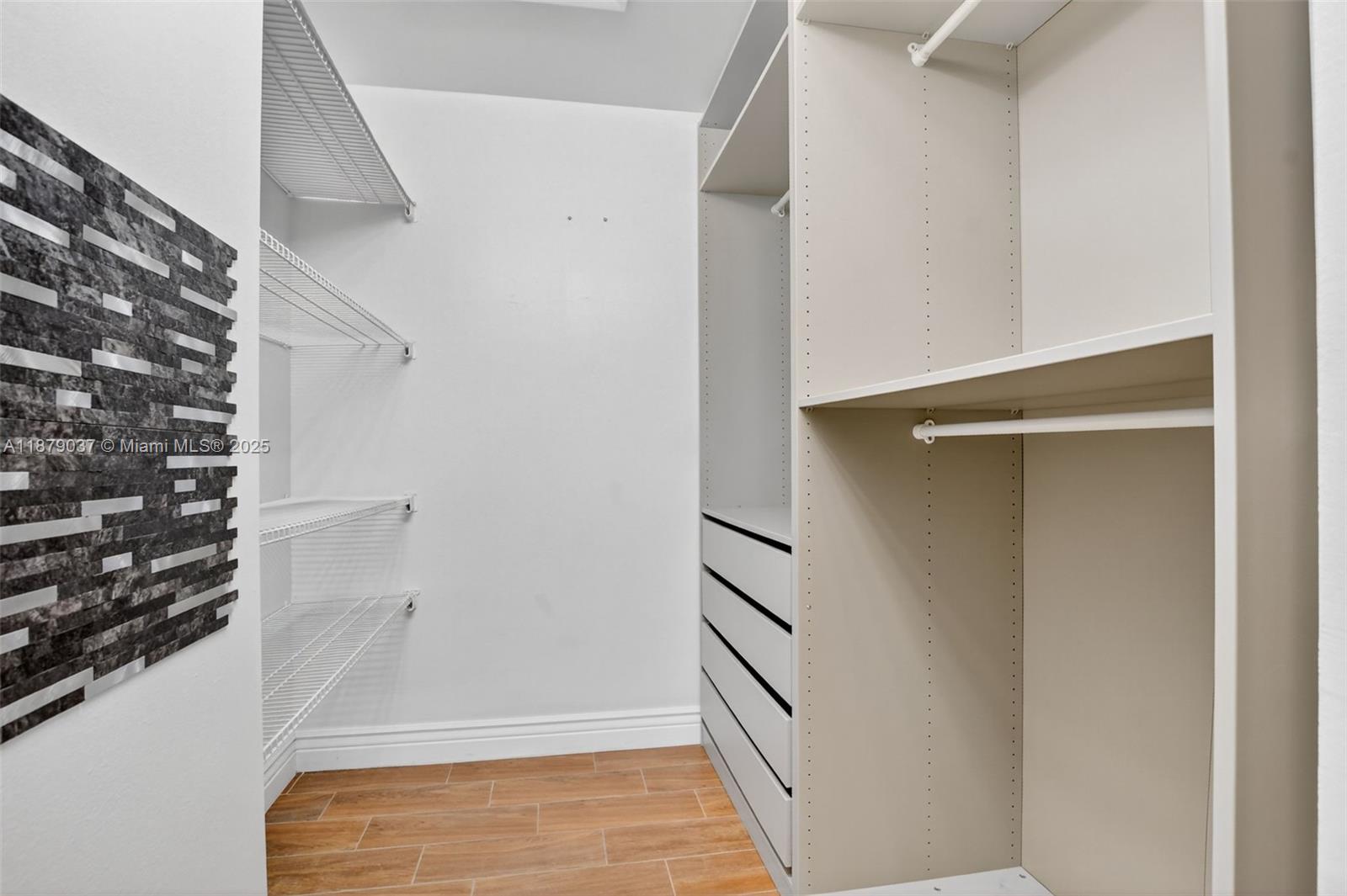 PARAISO - Residential