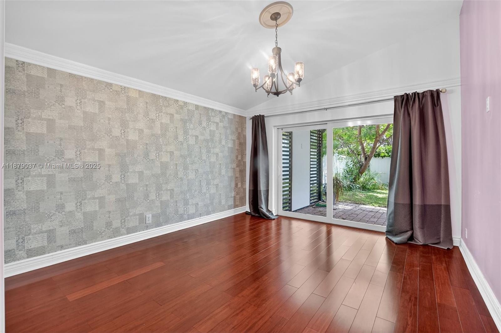 PARAISO - Residential