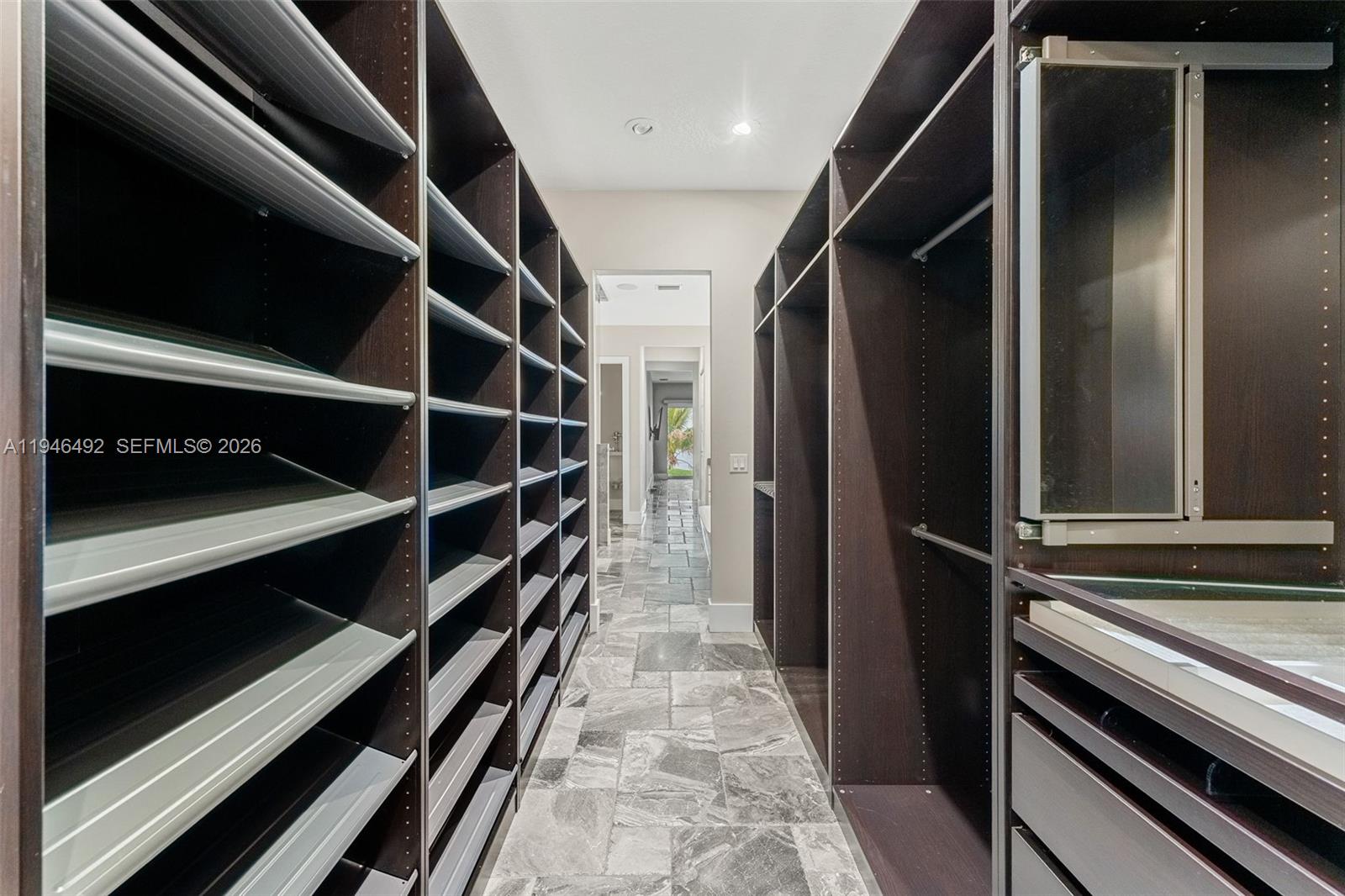 Indian River Plantation Es - Residential