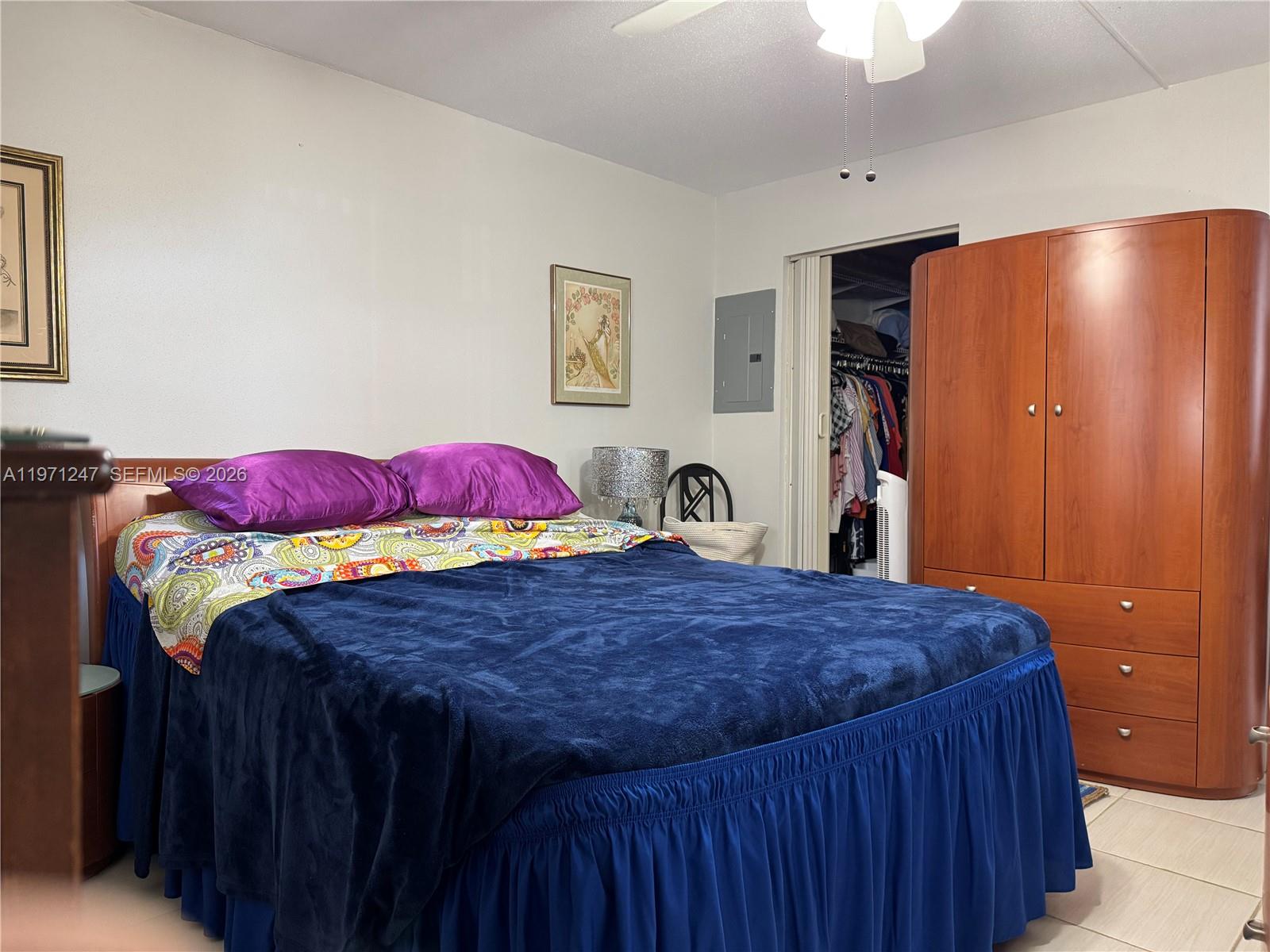 KINGS POINT SAXONY CONDOS - Residential