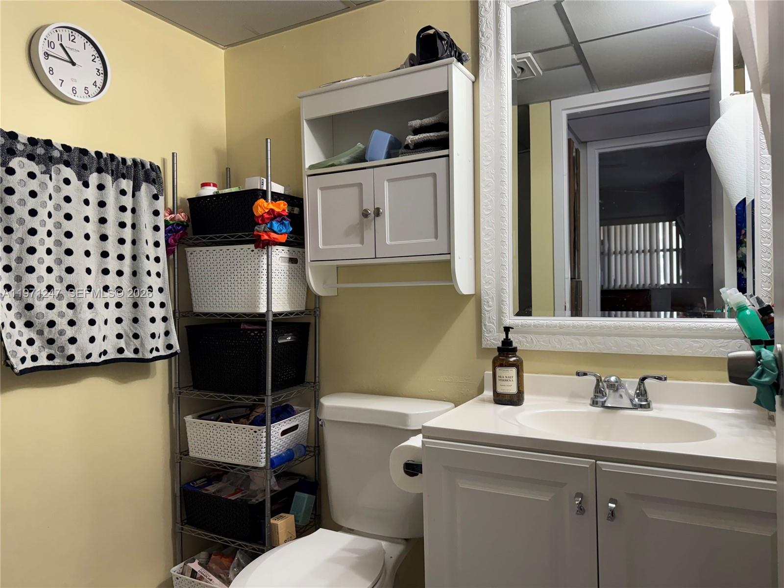 KINGS POINT SAXONY CONDOS - Residential